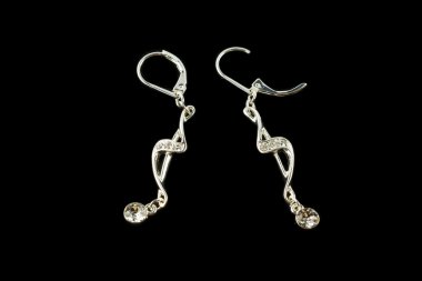 kristalleri ile gümüş küpe