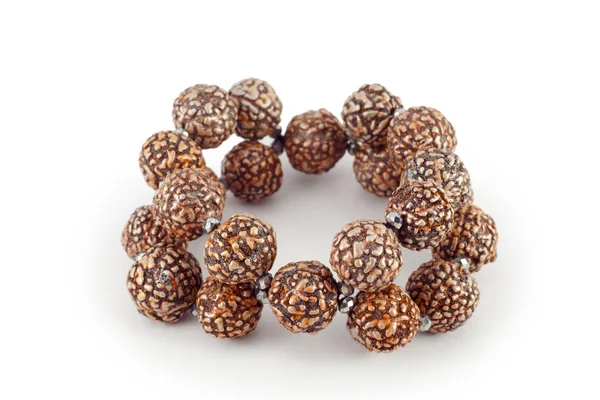 Pulsera de perlas de madera marrón — Foto de Stock