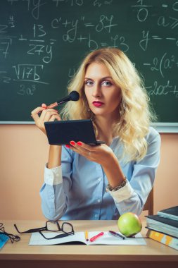 yapma-up güzel genç öğretmen