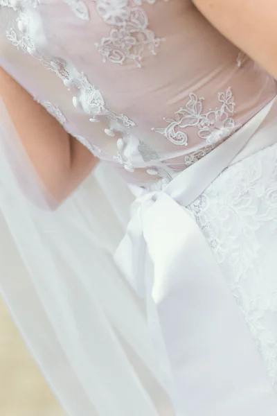 Brudklänning tillbaka — Stockfoto