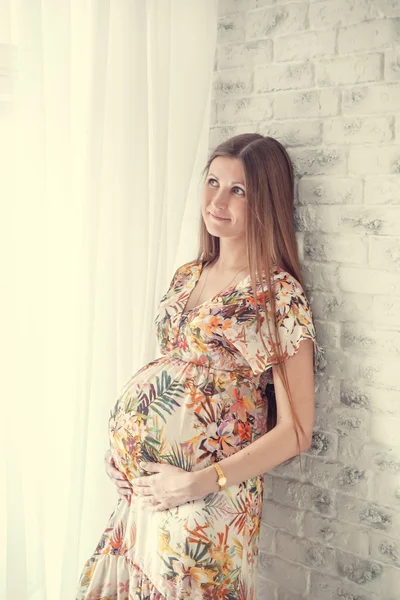 Portrait of pregnant woman — Stock Photo, Image