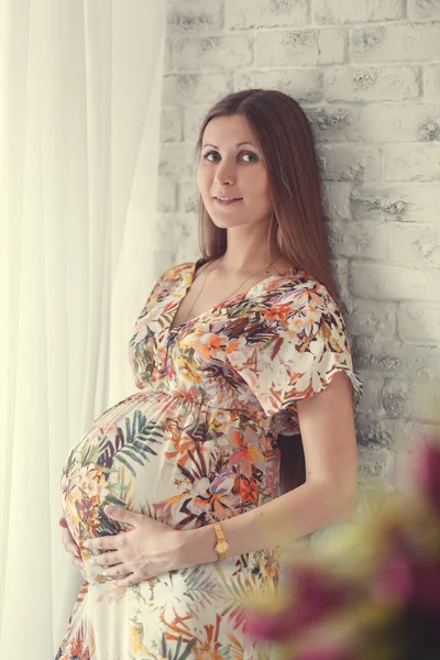 Portrait of pregnant woman — Stock Photo, Image