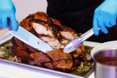 Adam oyma dilimleri, fırında jambon