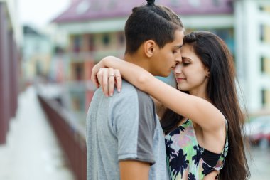 Genç çift aşık.