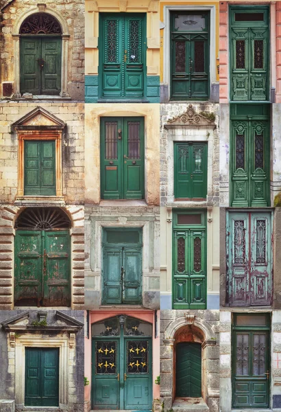 Un collage fotográfico de 16 coloridas puertas de entrada a casas y hogares — Foto de Stock