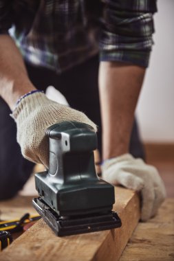 Erkek Oluşturucusu Studio çalışma