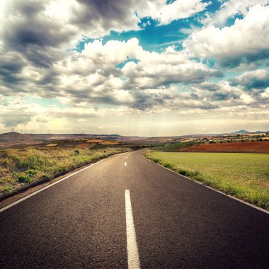 Asfalt yol konsepti