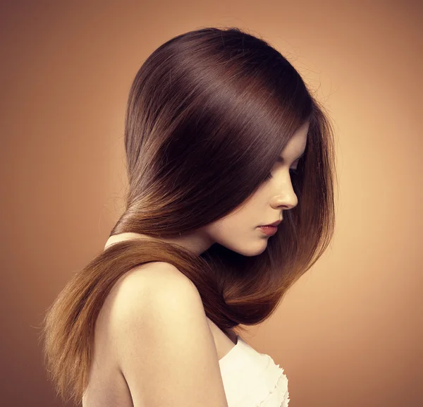 Mujer de pelo largo — Foto de Stock