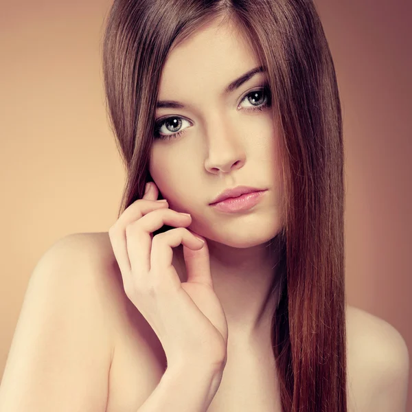 Beautiful woman with long hair — Stock Photo, Image