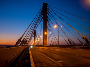 Gece yolu köprüsü
