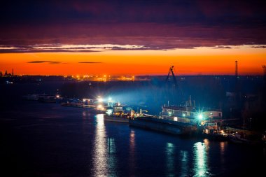 Gece bağlantı noktası iş