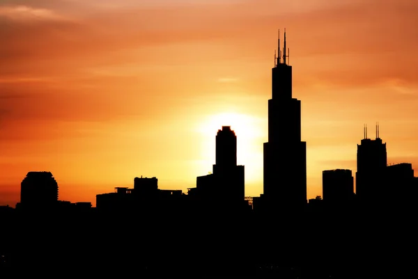 Chicago city downtown urban skyline at dusk on the Sunset — Stock Photo, Image