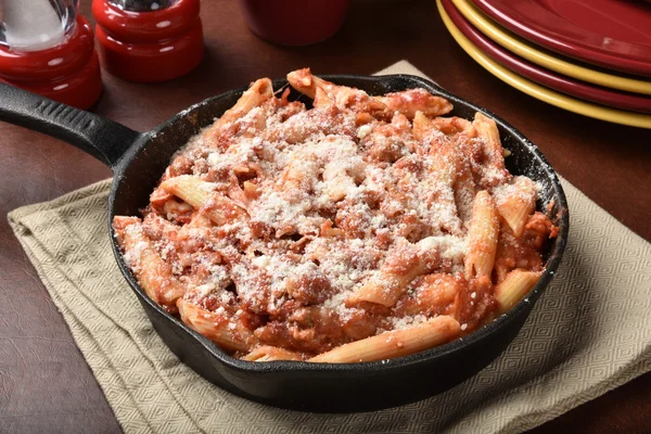 Mostaccioli z piec z penne rigate — Zdjęcie stockowe