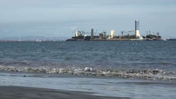 Lavage Eau Polluée Jusqu Rivage Près Une Exploitation Pétrolière Mer — Video