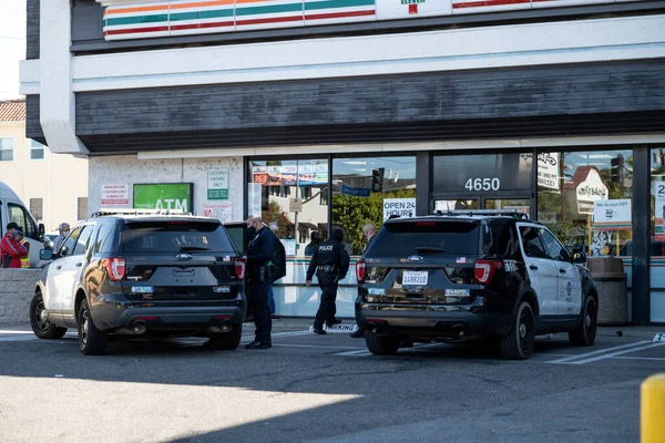 Los Angeles Usa Diciembre 2020 Policía Responde Robo Una Tienda — Foto de Stock