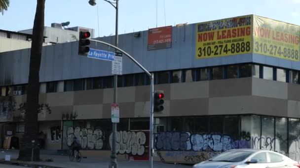 Los Angeles Usa December 2020 Severely Damaged Building Summer Blm — Stockvideo