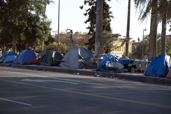 로스앤젤레스 Usa 2021 맥아더 대로의 무주택자 야영지 — 스톡 사진