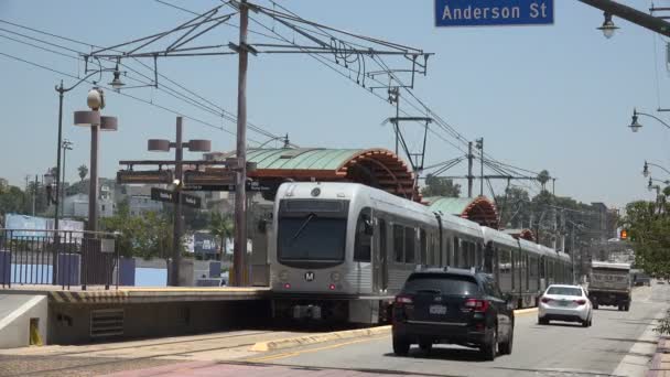 Los Ángeles Usa Julio 2019 Metro Silver Line Detiene Plataforma — Vídeo de stock