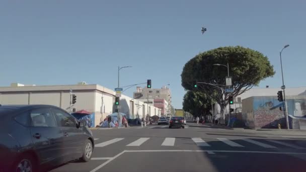 Los Angeles Usa Lutego 2021 Przejazd Przez Obozowisko Dla Bezdomnych — Wideo stockowe