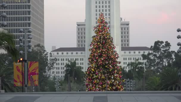 Los Angeles Usa December 2018 Christmas Tree Grand Park Perfectly — Stock Video