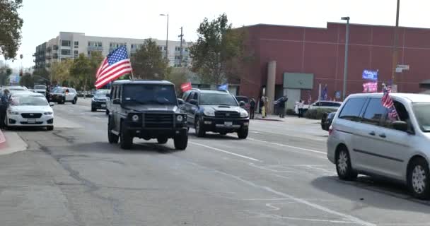 Glendale Eua Novembro 2020 Maga Interrompe Caravana Carros Roubados Para — Vídeo de Stock