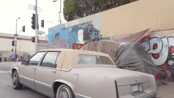 로스앤젤레스 Usa 2021 로스앤젤레스 시내의 스키드로 거리에 노숙자들을 — 비디오
