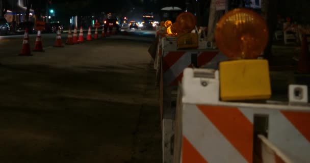 市内の夜間道路建設区域 — ストック動画