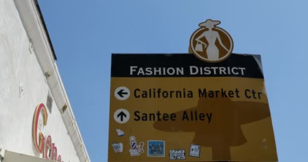 Sign Marking Famous Los Angeles Fashion District — Stock Video