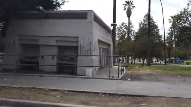 Prodejce Prodávající Tábora Bezdomovců Macarthur Parku Los Angeles — Stock video