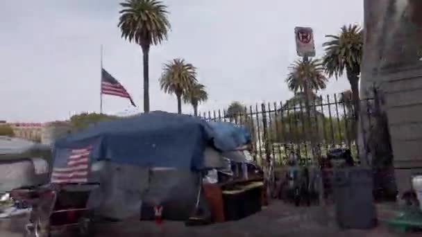 Los Angeles Usa Квітня 2021 Намети Безпритульних Ветеранів Бульварі Сан — стокове відео
