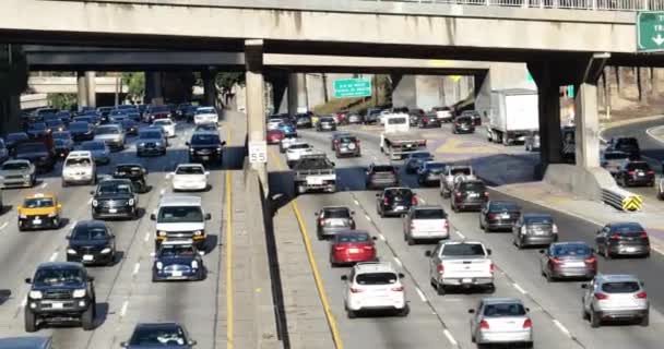 Pan Shot Busy Freeway Ramp Afternoon — Stock Video
