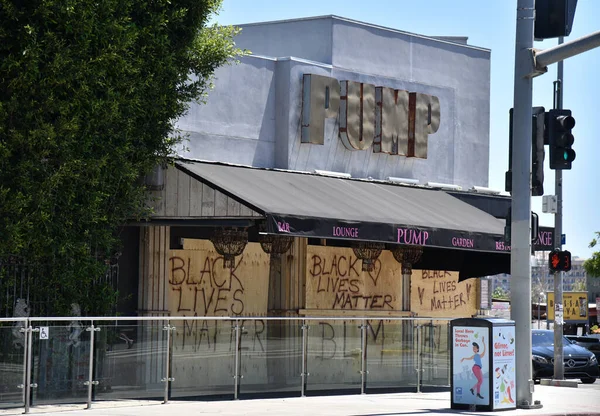 西ハリウッド Usa 2020年6月8日 ヴァンダーポンプのレストランとラウンジ ポンプは 一連のブラックライフ事件の後に搭乗されます — ストック写真