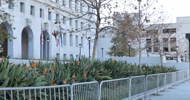 Los Angeles Usa January 2021 Barricades Surrounding Los Angeles Hall — Stock Video