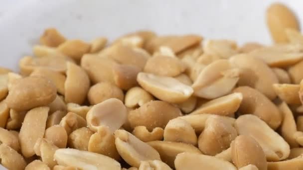 Peanuts Fallen Eine Schüssel Zeitlupe Schieberegler Erschossen — Stockvideo