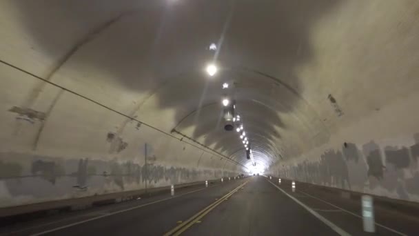 Rijden Door Iconische Second Street Tunnel Los Angeles Zonder Verkeer — Stockvideo