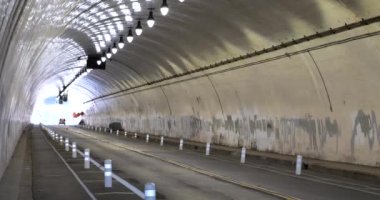 Los Angeles 'taki ünlü İkinci Cadde Tüneli.