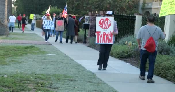 Los Angeles Usa November 2020 Antikarantändemonstranter Marscherar Framför Mayor Eric — Stockvideo