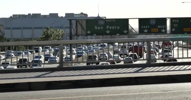 Vista Única Uma Autoestrada Los Angeles Partir Uma Ponte — Vídeo de Stock