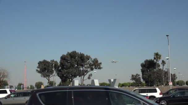 Los Angeles Usa Febbraio 2020 Aereo Jet Arrivo Atterraggio Sopra — Video Stock