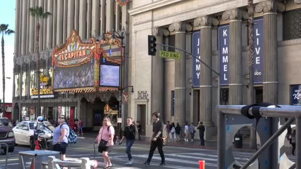 Hollywood Eua Janeiro 2020 Teatro Icônico Capitan Calçada Fama Hollywood — Vídeo de Stock