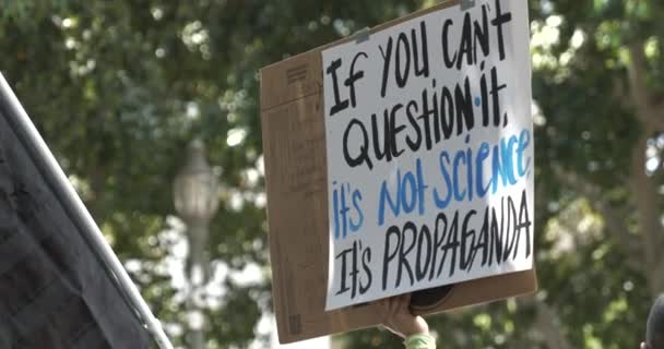 Sign Reading Science Protesting Vaccine Passports Political Rally Los Angeles — Stock Video