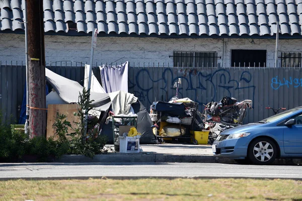 Los Angeles Usa Června 2021 Tábor Bezdomovců Chodníku Venice Boulevard — Stock fotografie