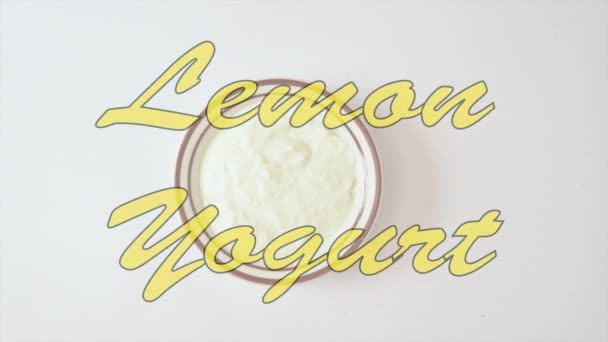 Limón Griego Yogur Stop Motion Animación Con Texto — Vídeo de stock