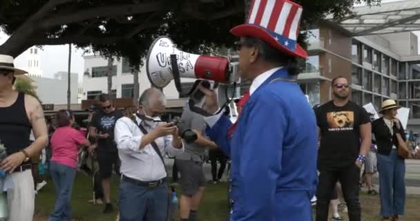 Santa Monica Usa Agosto 2021 Uomo Con Cappello Bandiera Americana — Video Stock