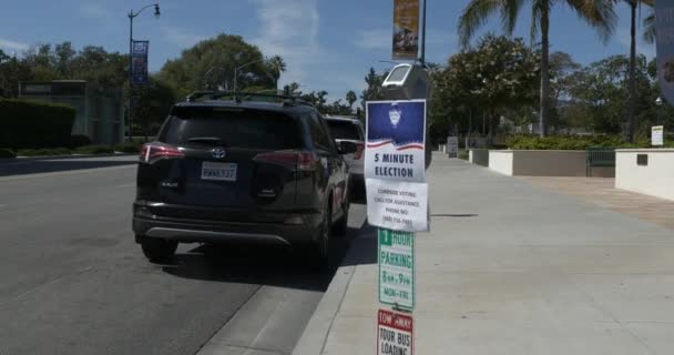 Beverly Hills Usa September 2021 Reserverad Parkering Röstningsplatsen För Specialval — Stockvideo