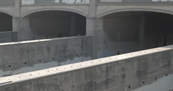 Pan Shot Sluices Bridge Los Angeles River — Stock Video
