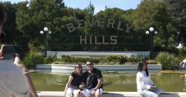 Beverly Hills Usa Septembre 2021 Des Touristes Prennent Des Photos — Video