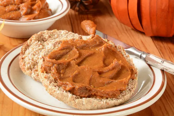 Magdalena inglesa con mantequilla de calabaza — Foto de Stock