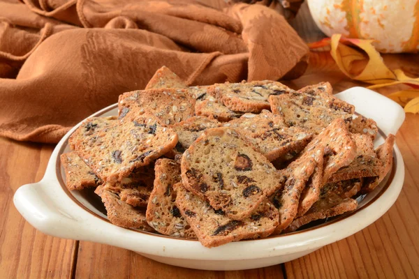 Fruit and nut crisps — Stock Photo, Image