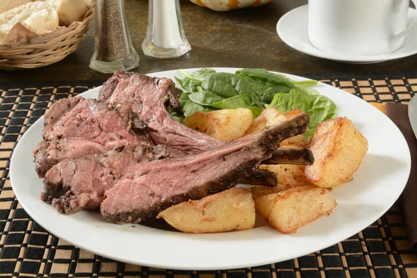 Rack of lamb dinner — Stock Photo, Image